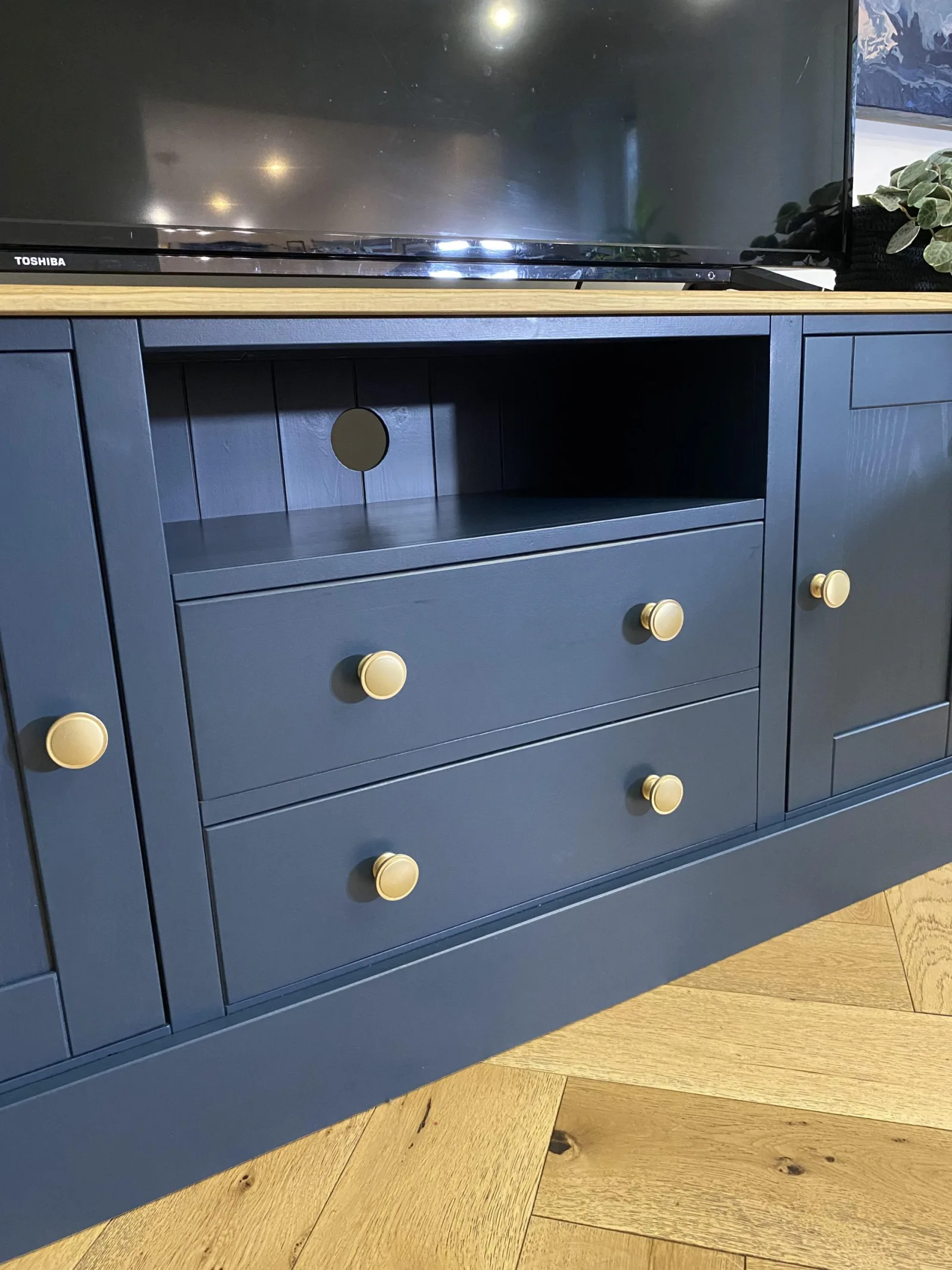 5 Tips For Choosing the Perfect Welsh Dresser For Your Home