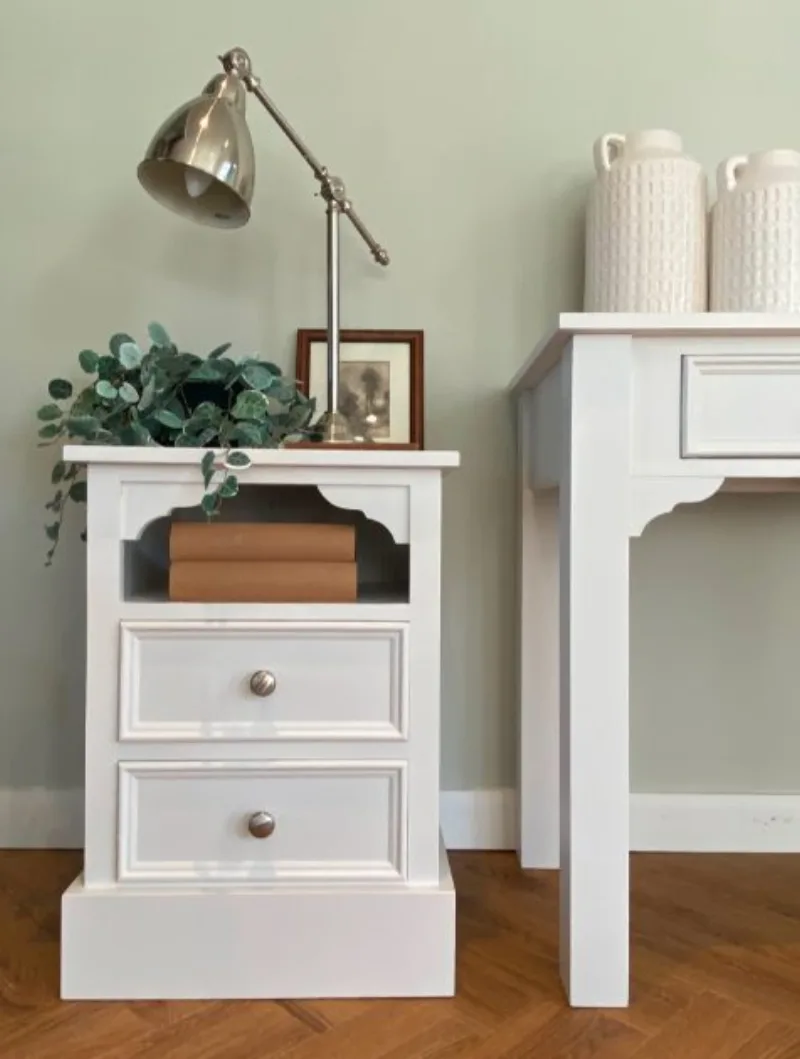Chests of Drawers as Bedside Tables for Small Bedrooms