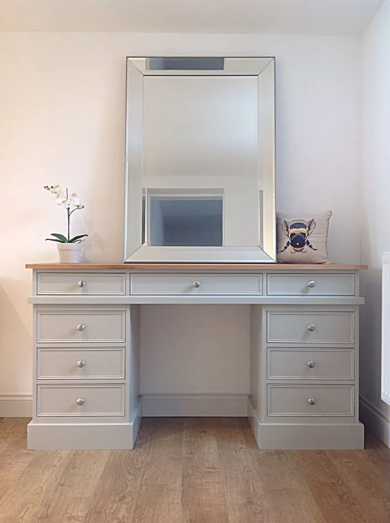Choosing The Perfect Display Cabinet