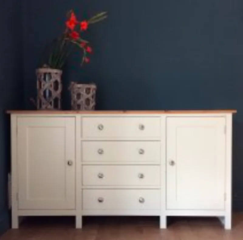 Guide to Choosing Budget-Friendly Office Furniture