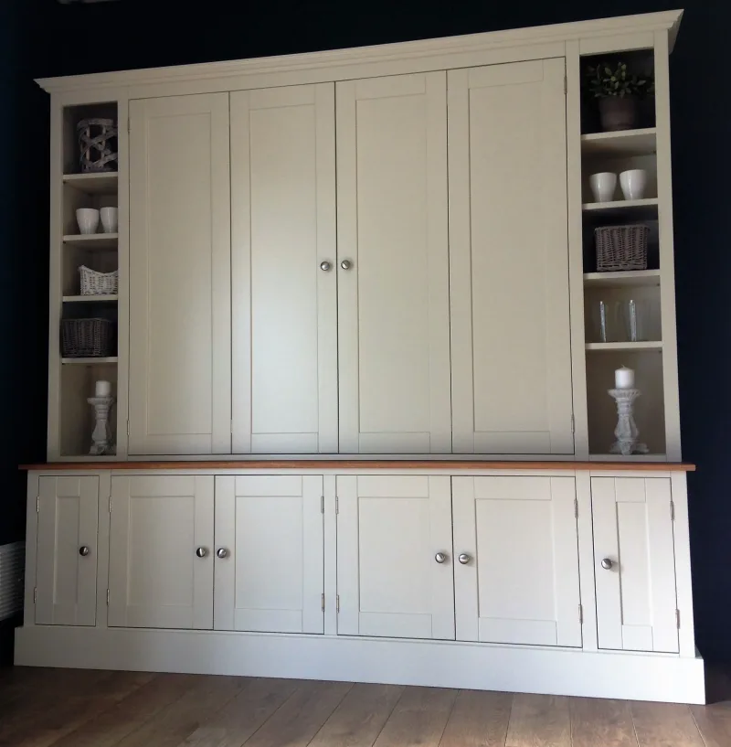 How to Create a Clutter-Free Living Room with Smart Storage Units