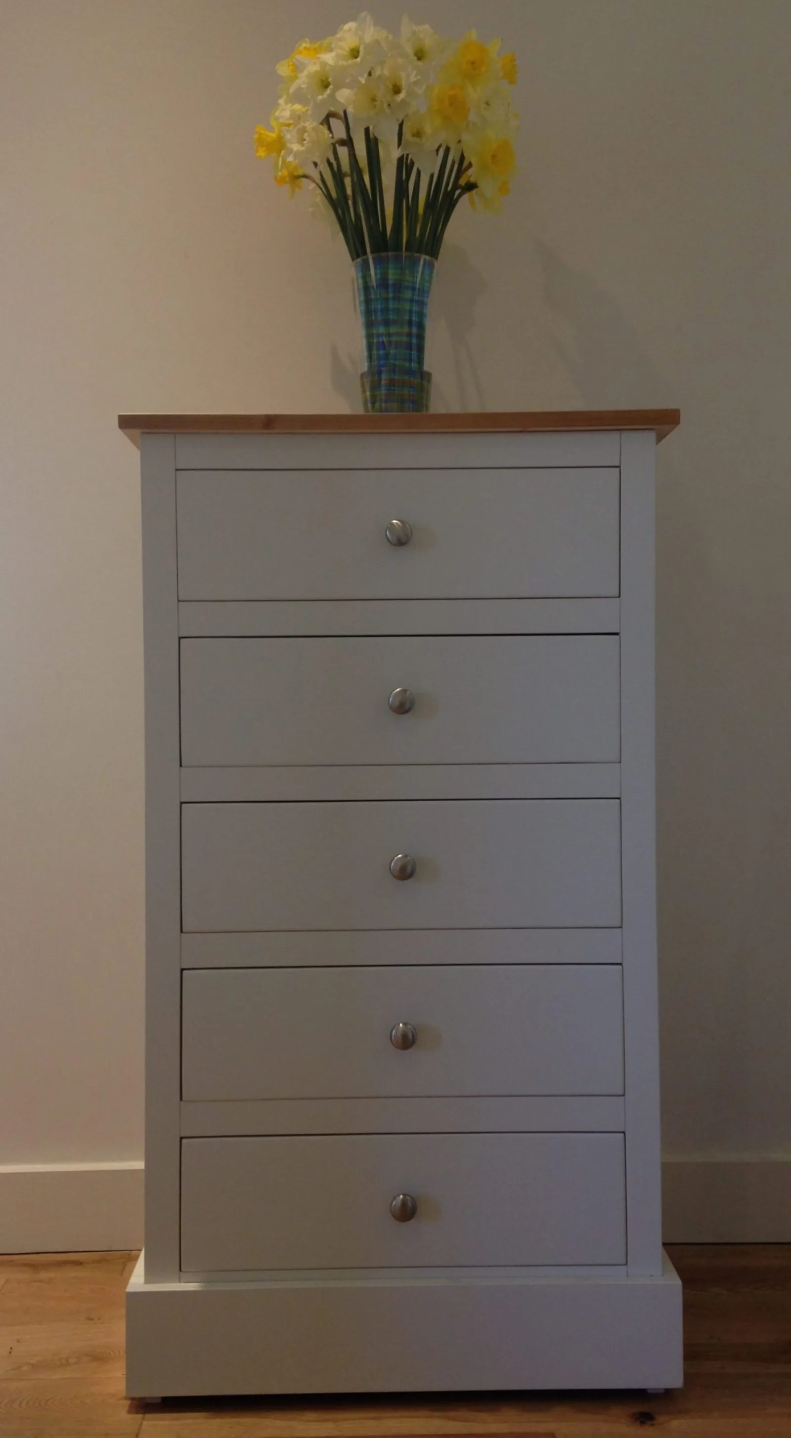How To Pick The Perfect Chest Of Drawers For Your Bedroom