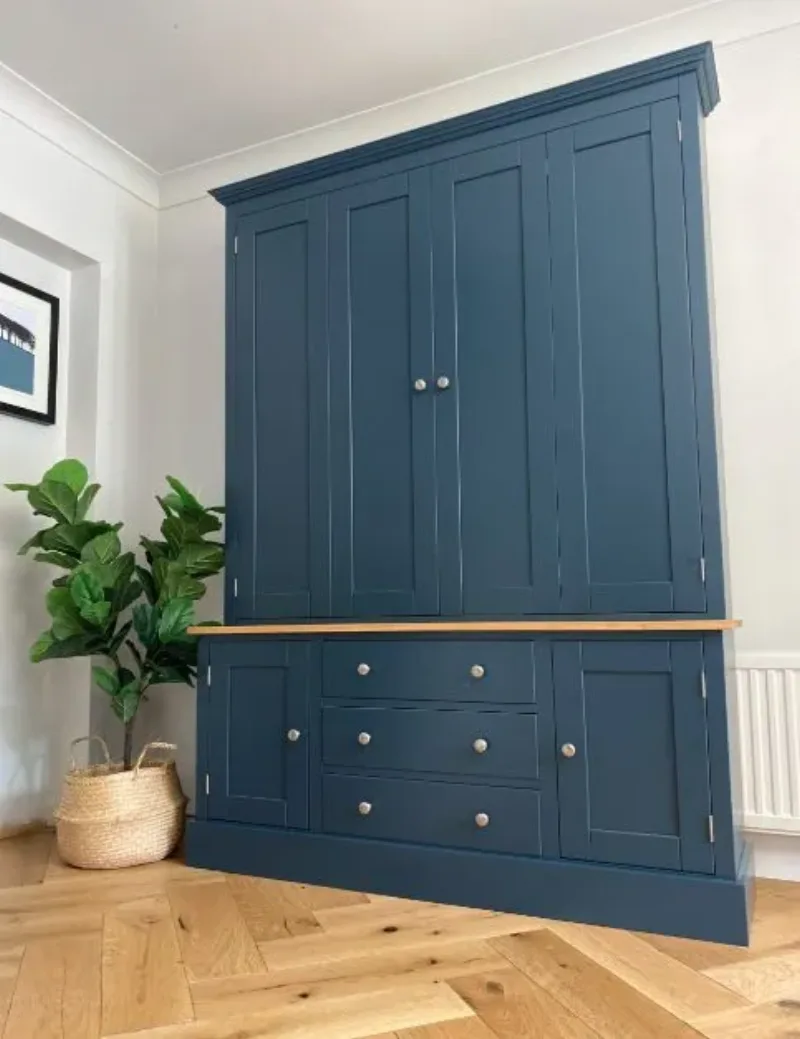 Oak Furniture vs. Other Woods: What Makes It So Special?