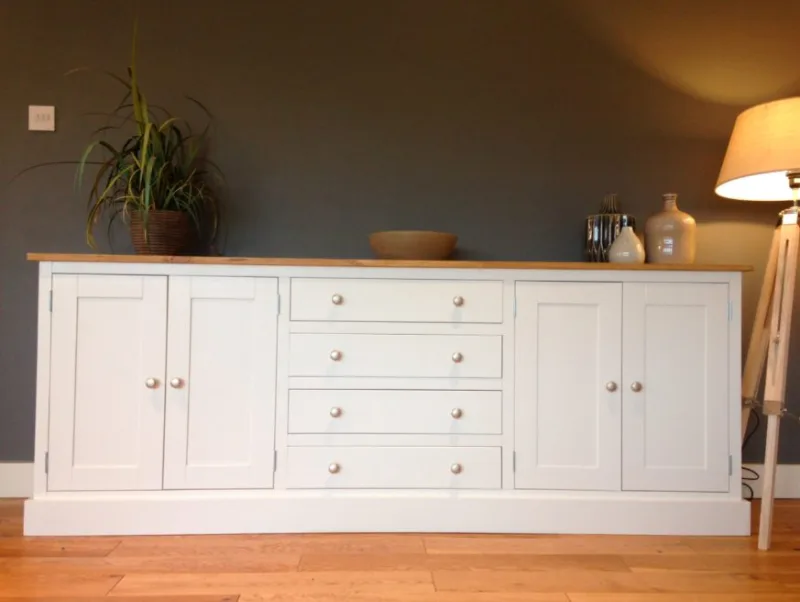 The Versatility and Functionality of a Shaker-Style Sideboard