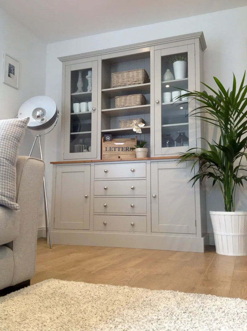Welsh Dresser Vintage vs Modern: Which Style Suits Your Home?